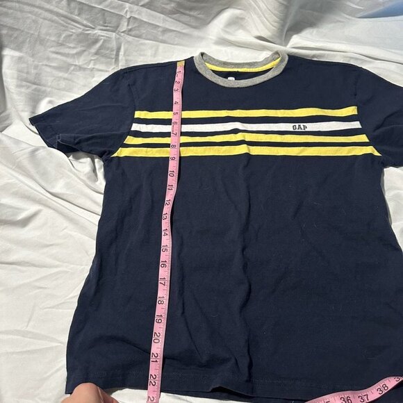 gap tshirt - Picture 4 of 5